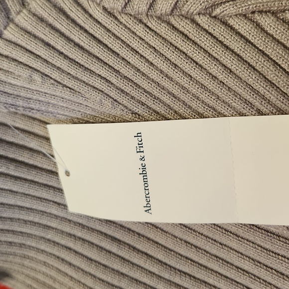 Sweater new brand ABERCOMBIE & FITCH Size M - Picture 8 of 8